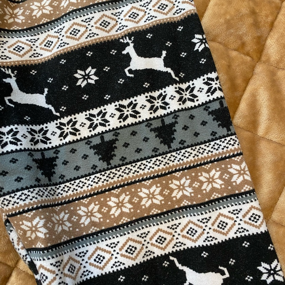 FESTIVE and FUN leggings w/ reindeer and other holiday designs/neutral coloring